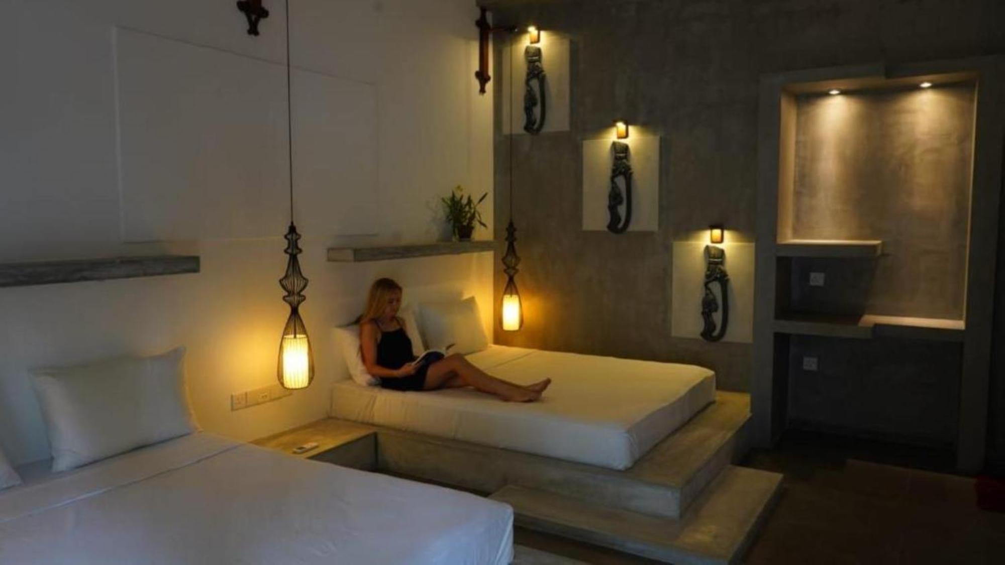 Midigama Holiday Inn Eksteriør billede