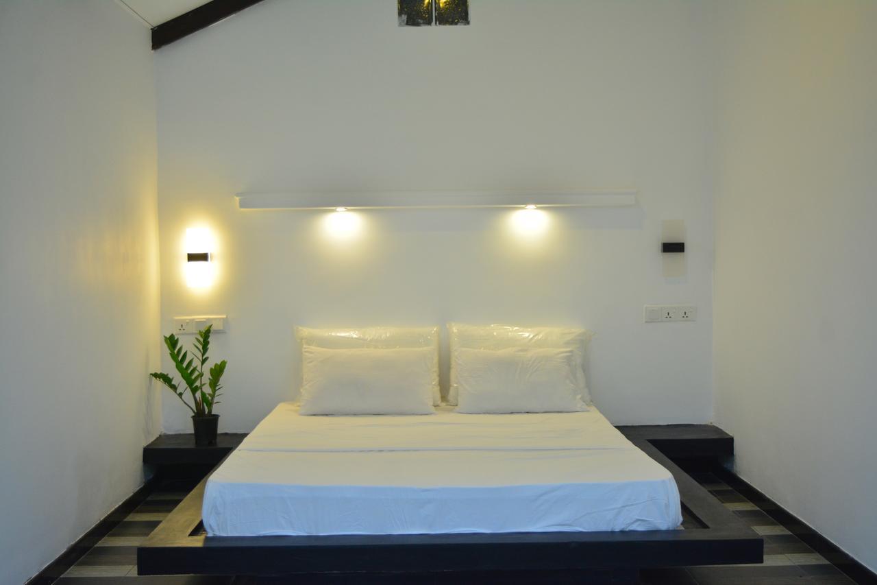Midigama Holiday Inn Eksteriør billede