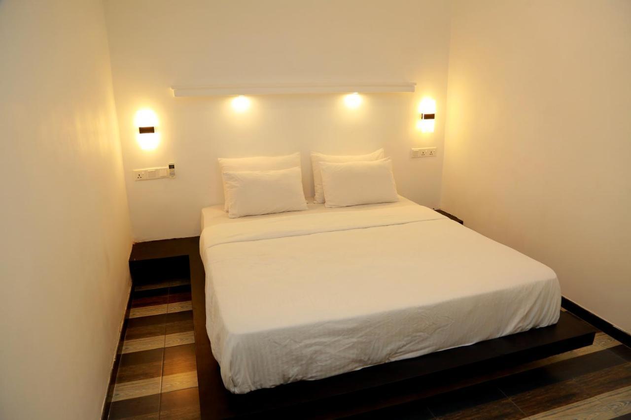 Midigama Holiday Inn Eksteriør billede