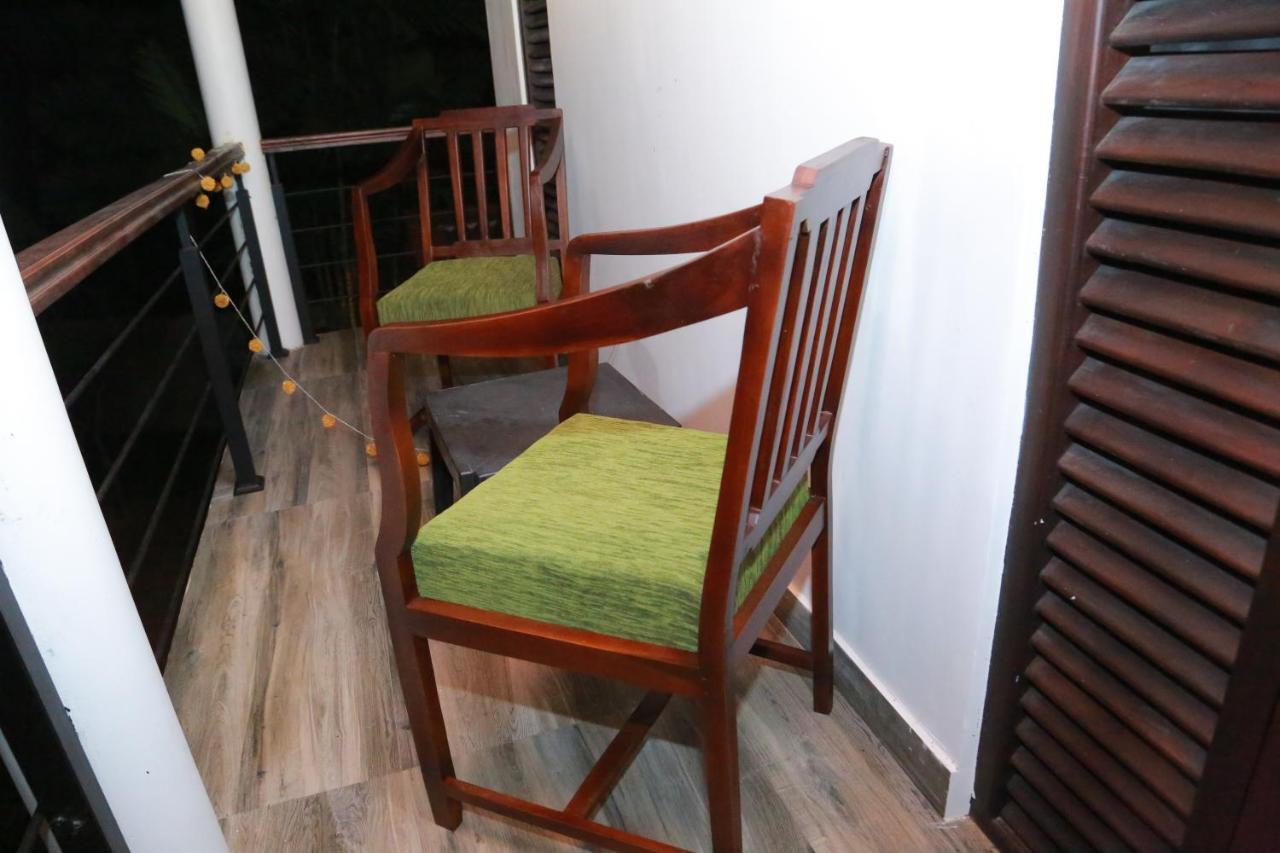 Midigama Holiday Inn Eksteriør billede